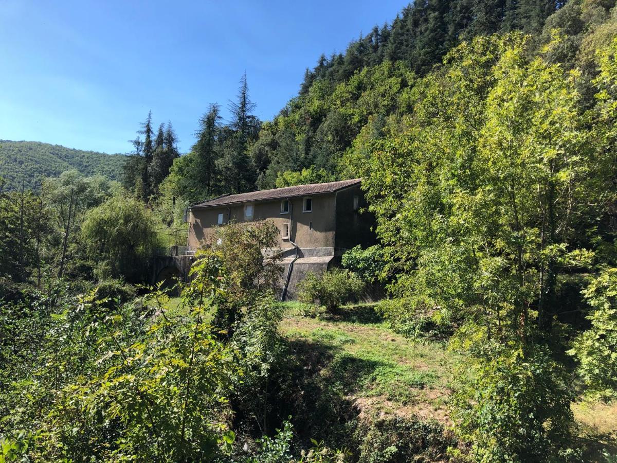مبيت وإفطار فاليراوغ Le Moulin De Bouzigue المظهر الخارجي الصورة