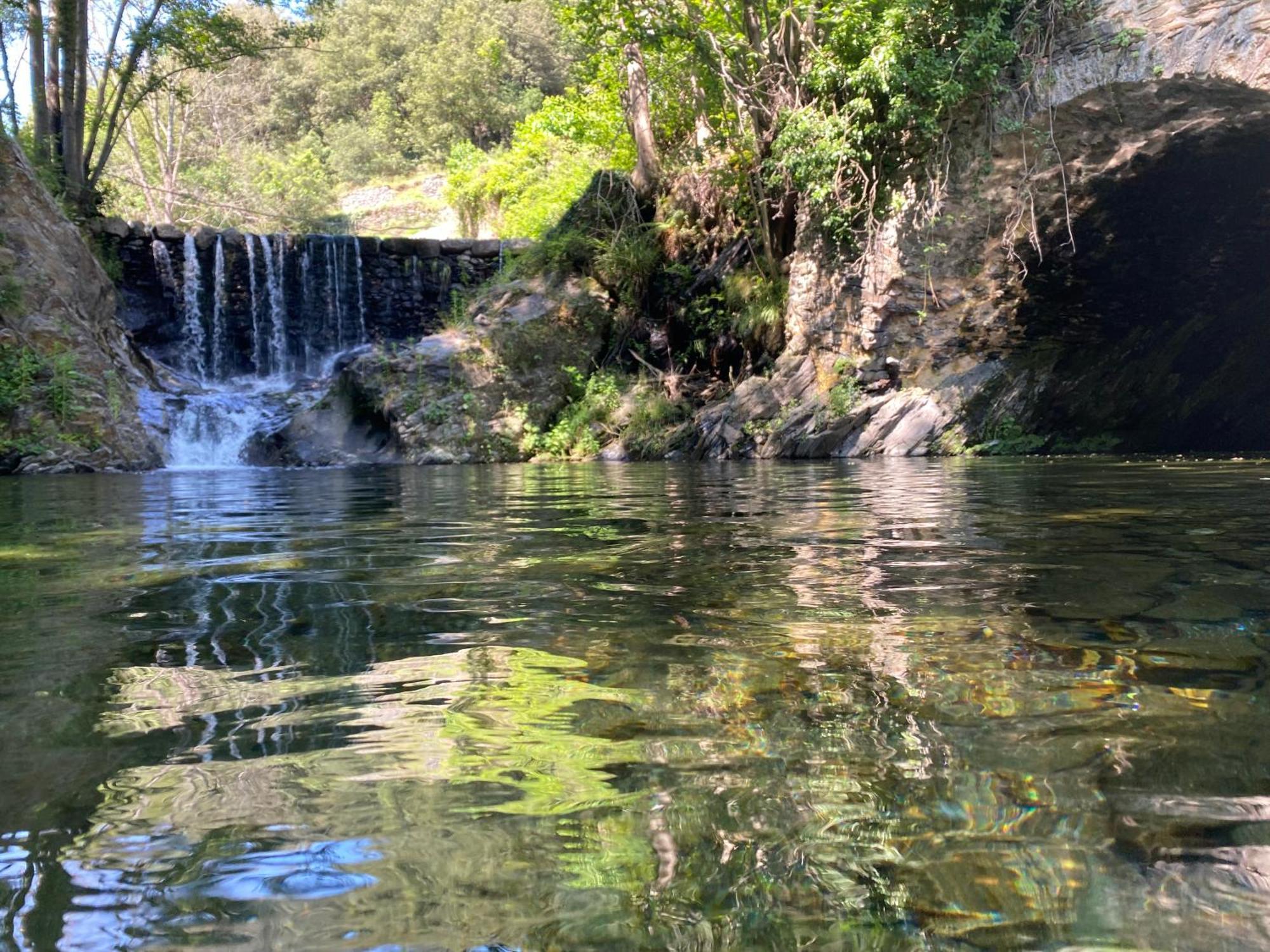 مبيت وإفطار فاليراوغ Le Moulin De Bouzigue المظهر الخارجي الصورة