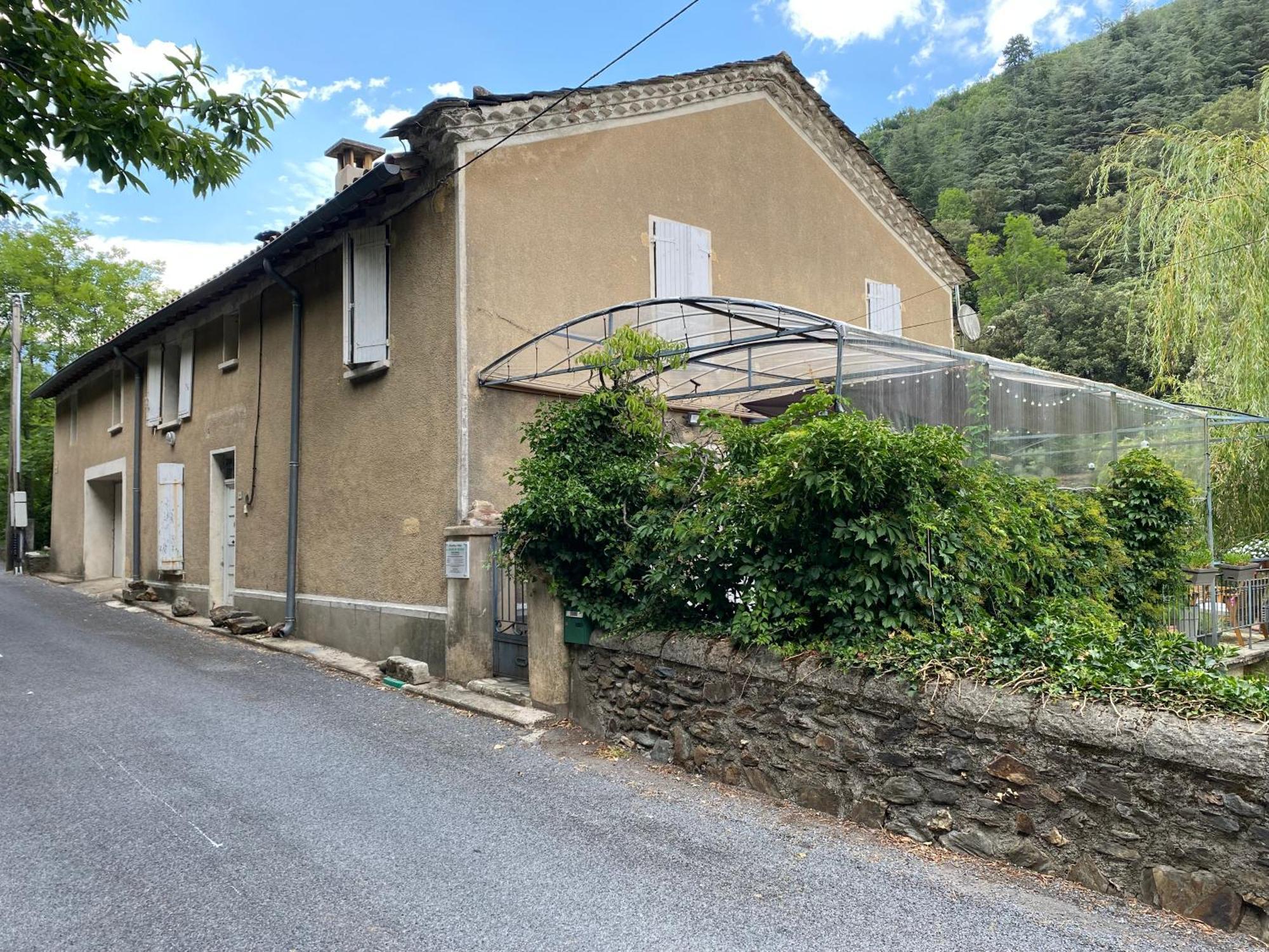 مبيت وإفطار فاليراوغ Le Moulin De Bouzigue المظهر الخارجي الصورة